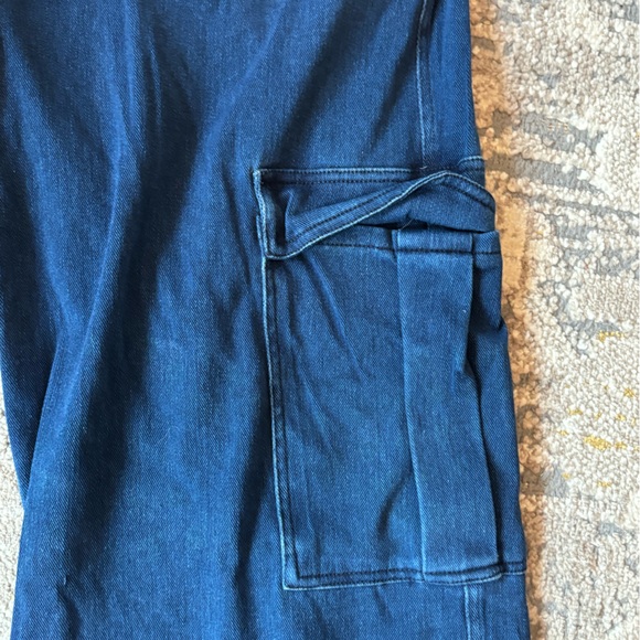 HALARA Deep Blue Cargo Jeans - Picture 2 of 8